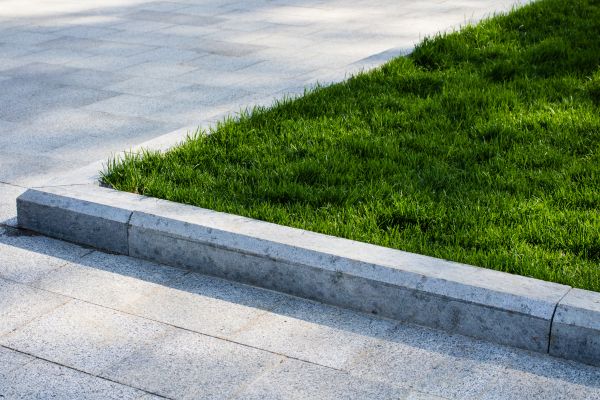 Aesthetic Garden Edging